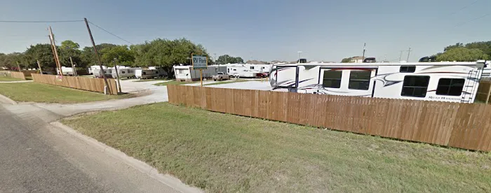 Hwy 97 East RV Park 10