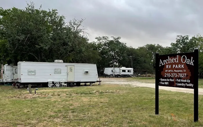 Arched Oak RV Park 1