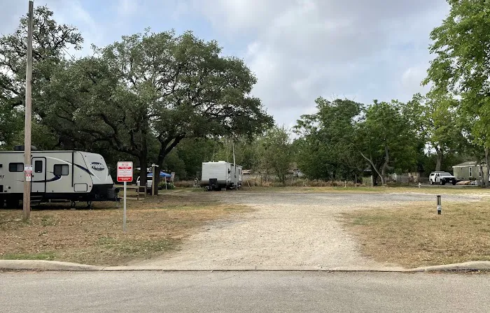 Arched Oak RV Park 5