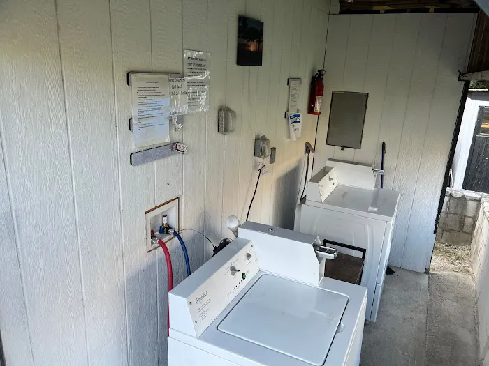 Fox Hollow RV Park & Cottages 7
