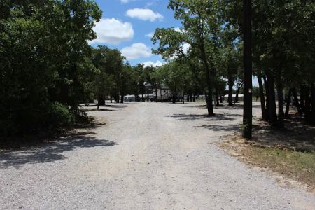 Sleepy Hollow RV Park