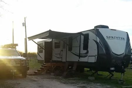 Twin Oaks RV Park