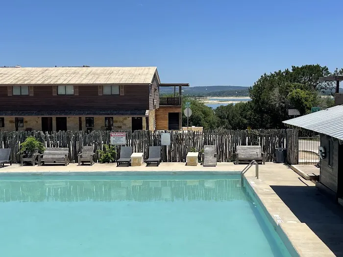 Camp Ledgerock Retreat - Luxury Glamping on Canyon Lake 3