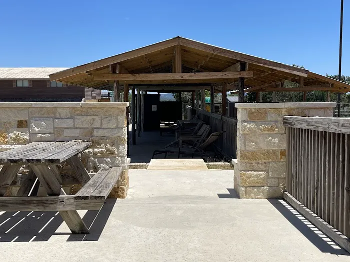 Camp Ledgerock Retreat - Luxury Glamping on Canyon Lake 5