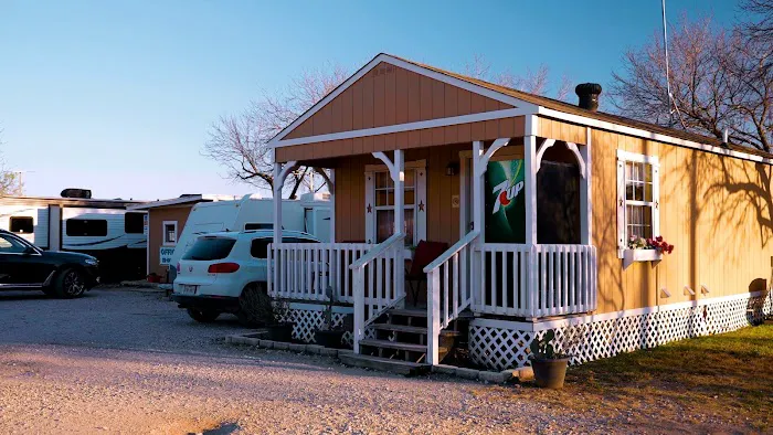 A Country Breeze RV Park 2