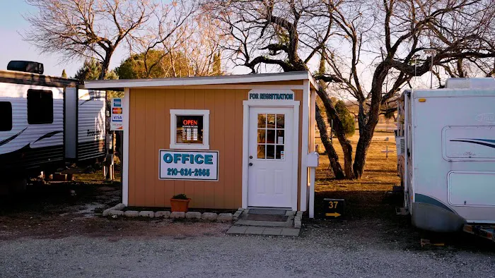 A Country Breeze RV Park 6