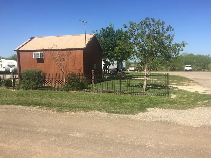 R&M RV Park 7