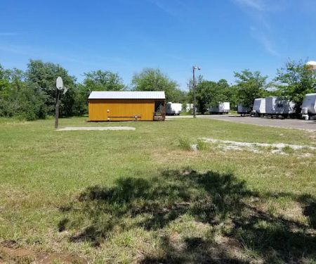 The Tired Traveler RV Park , Cisco, Texas
