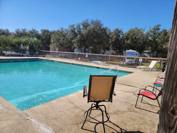 Island Retreat RV Park 1