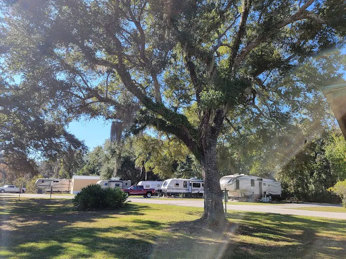 Island Retreat RV Park 4