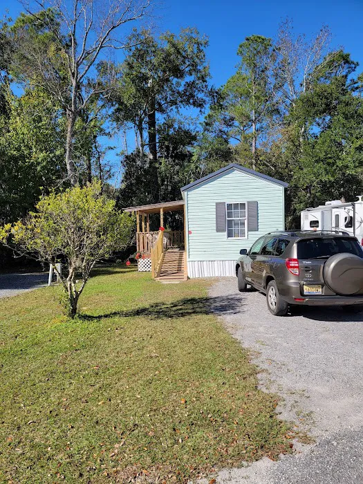 Island Retreat RV Park 5