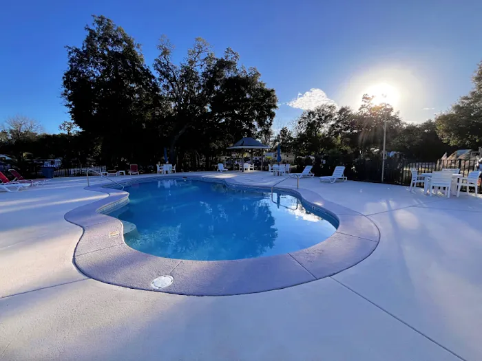 Island Retreat RV Park 11