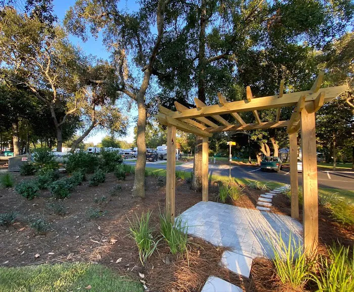 Island Retreat RV Park 13