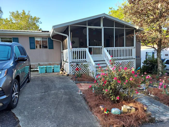 Winterhaven Court Mobile Home Park & RV's 2