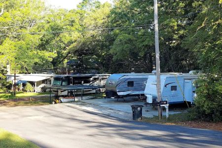 Winterhaven Court Mobile Home Park & RV's