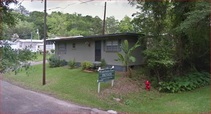Winterhaven Court Mobile Home Park & RV's 4