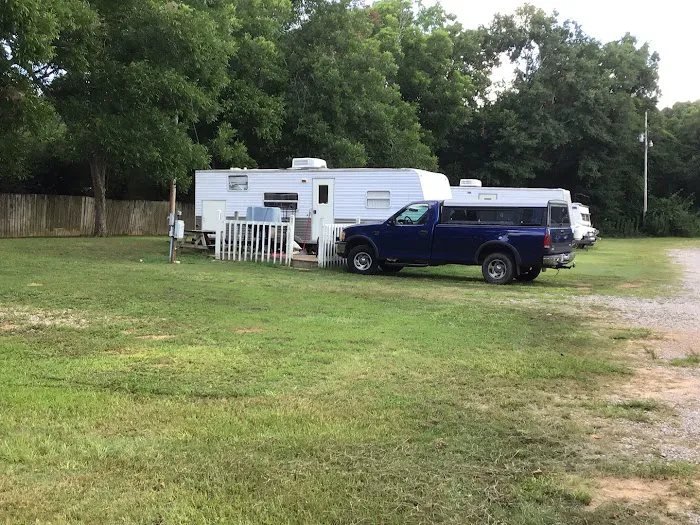 Tindal&Young Ret. RV Park 10