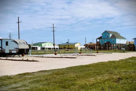 Bolivar Breeze RV Park