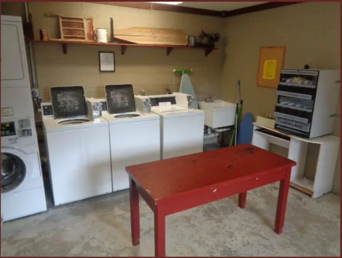 Wagon Wheel RV Park & Cabin Rental 1