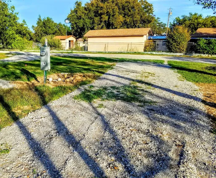 Wall's Ponderosa RV Park & Marina 3
