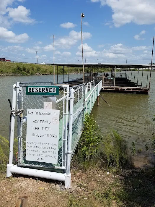 Wall's Ponderosa RV Park & Marina 7