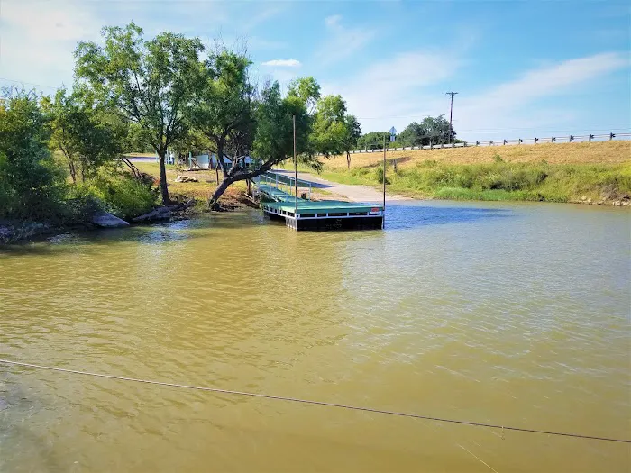 Wall's Ponderosa RV Park & Marina 10