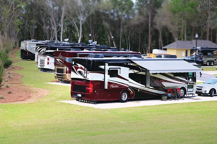 Fairhope Motorcoach Resort 6