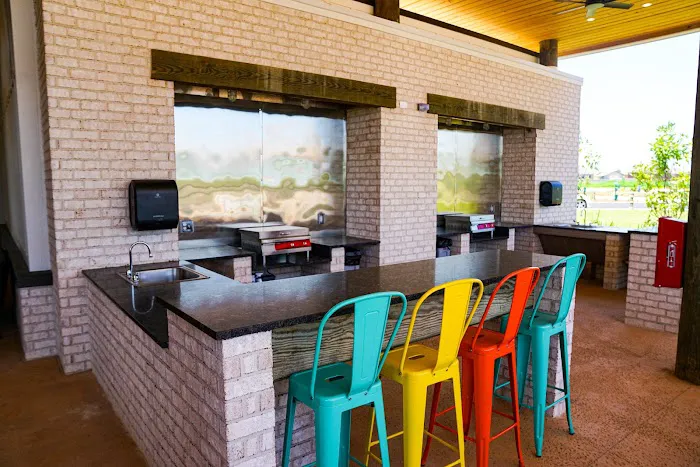 Tropic Hideaway RV Resort 4