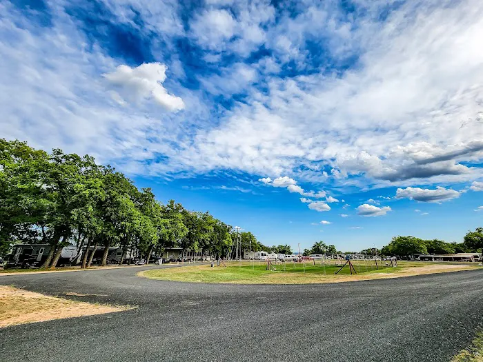 Oakwood RV Resort 4