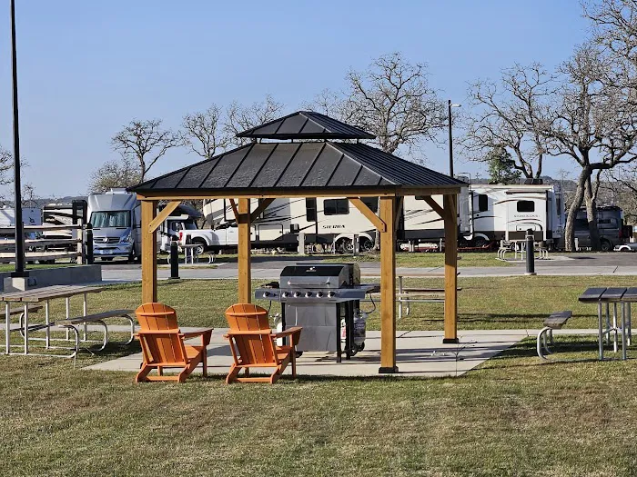Lantern Oaks RV Resort 6