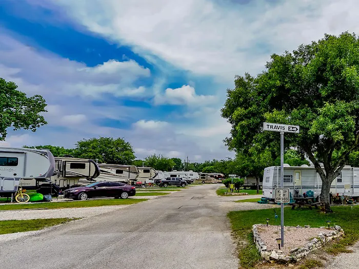 Alamo Fiesta RV Resort 4