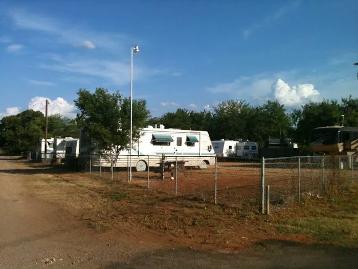 Jen's Rv Park 7
