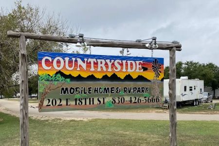 Countryside Mobilehome & RV Park