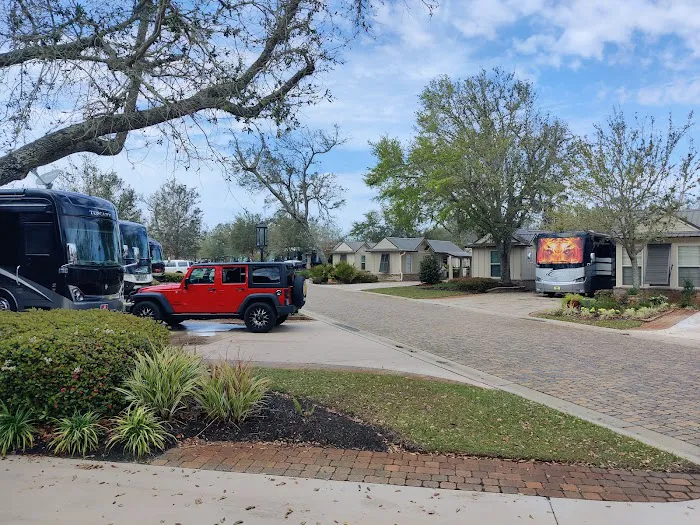 Heritage Motor Coach Resort & Marina 5