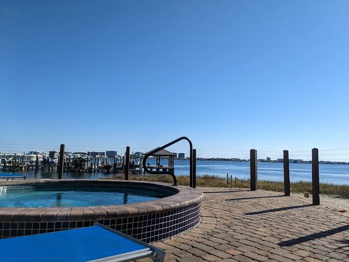 Heritage Motor Coach Resort & Marina 6