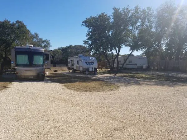Medina River Rv Park and Camping 5