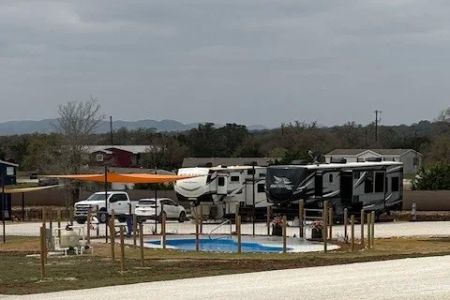 CJ Robins RV Retreat In Bandera, TX