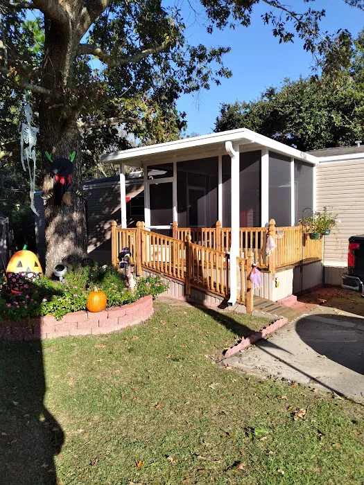 Country Crossroads Mobile Home and RV Park 3