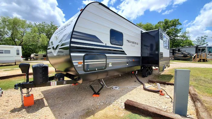 Bandera Star Riverfront Camping and RV 9
