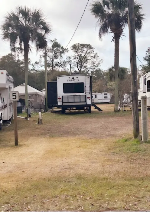 Lillian Breeze RV Park & Storage 7