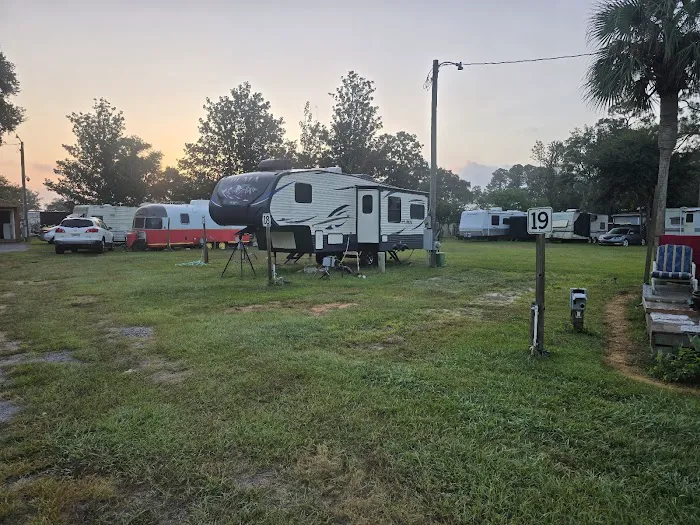 Lillian Breeze RV Park & Storage 8