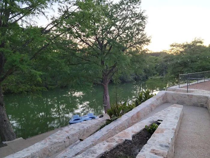 Guadalupe River Rentals RV Campground 8