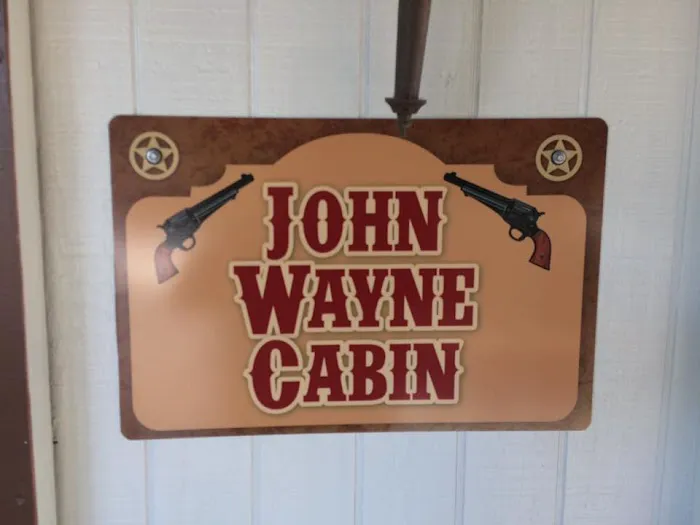 Lone Star RV Park & Cabin Rentals 4