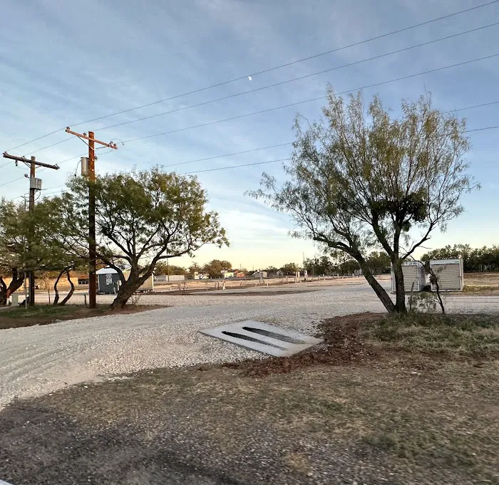 Hawleywood RV Park 10