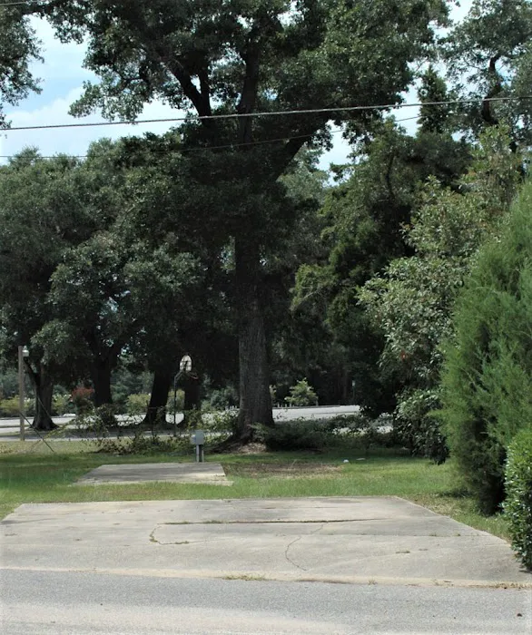 Tanglewood Gardens RV Park 10