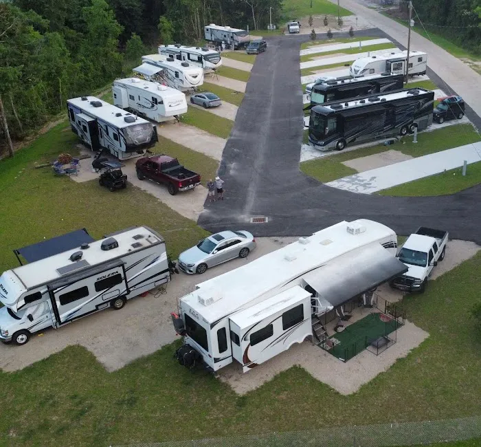Swamp House RV Park & Marina 5