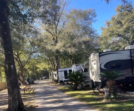 Wandering Oaks RV Park