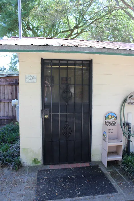 Wandering Oaks RV Park 9