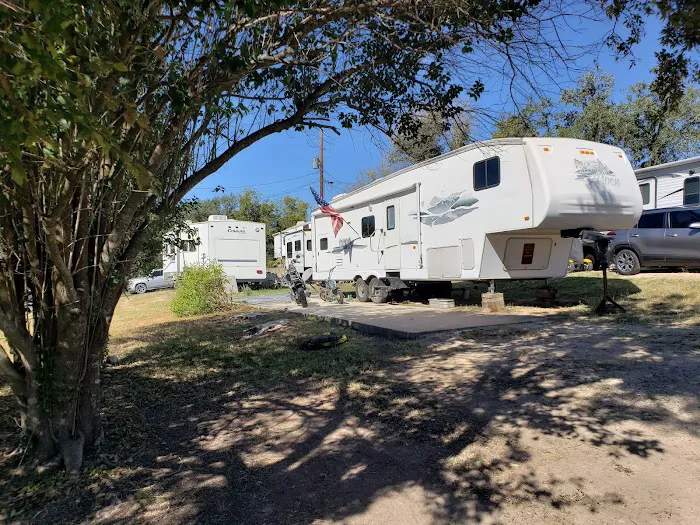 Ingram Lake RV Park 1
