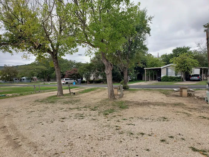 Ingram Lake RV Park 7